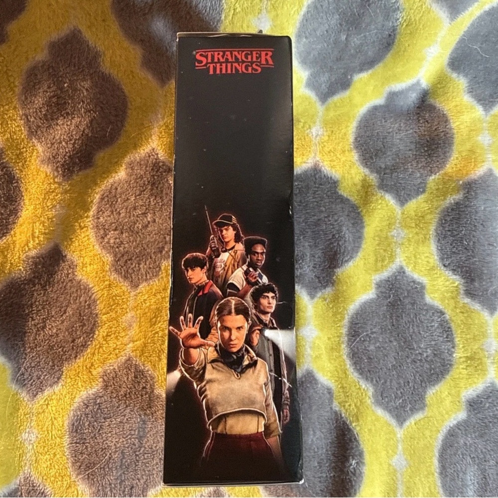 NIB Stranger Things Squawk Chicken Power Bank - Picture 2 of 4